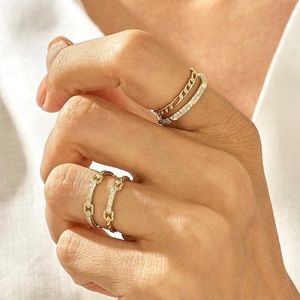 💍14k Solid Yellow Gold Pyramid Stud Ring 4.5